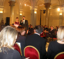 2009. Zagreb, Mimara, donacija torbi za udrugu Jedra
